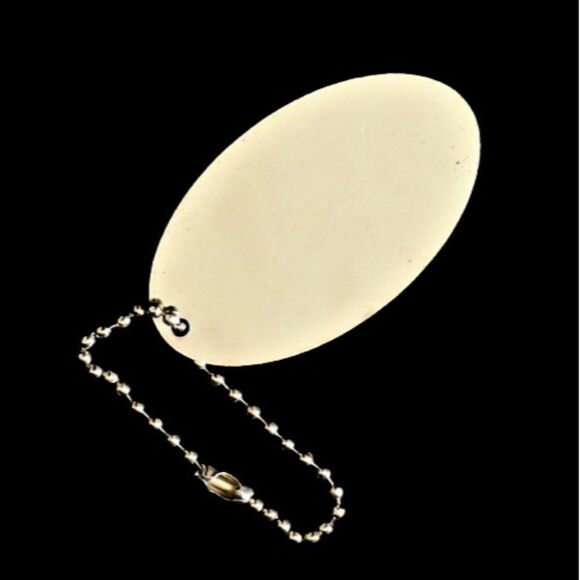 Kenneth Cole New York Bag Charm Hang Tag Oval Silver Metal Key Fob Keychain - Picture 2 of 5